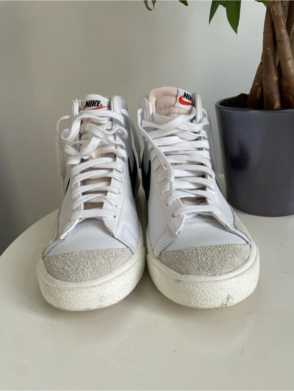 Women Size 9 Nike Blazer Mid 77 Vintage White Black Shoes